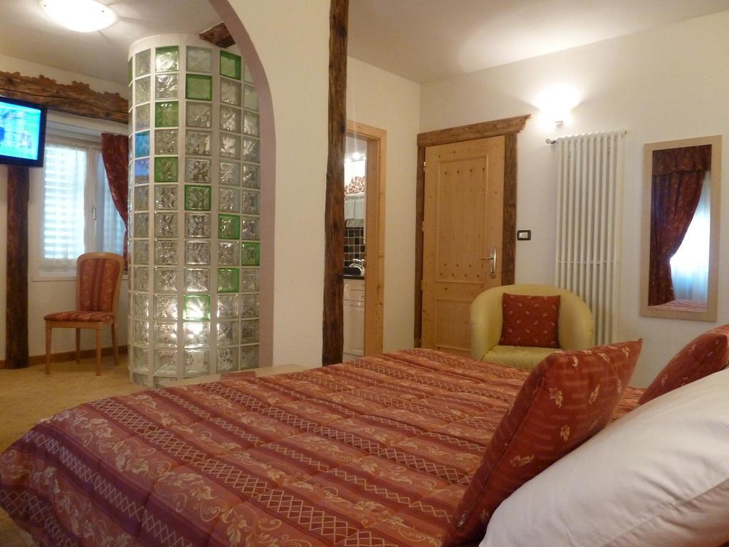 Hotel Ancora Castello-Molina di Fiemme Δωμάτιο φωτογραφία