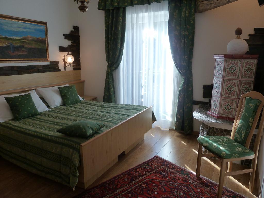 Hotel Ancora Castello-Molina di Fiemme Δωμάτιο φωτογραφία